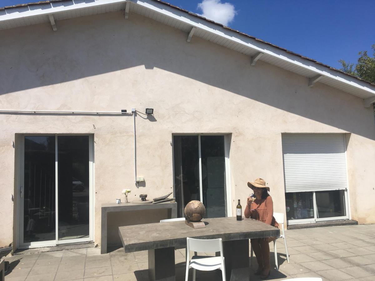 Bureaux Appartements Lesparre Medoc Eksteriør bilde